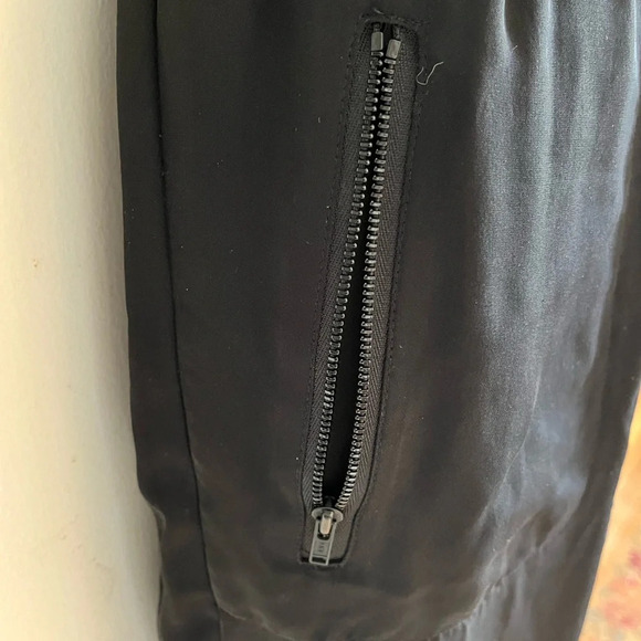 Theory Black Ankle Pants - Picture 3 of 10